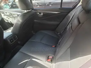 Nissan Skyline 2015 Red