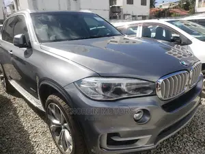 Gray BMW X5 2015 - Used SUV with Premium Features