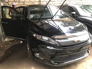 Toyota Harrier 2014