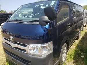 Toyota Hiace Blue