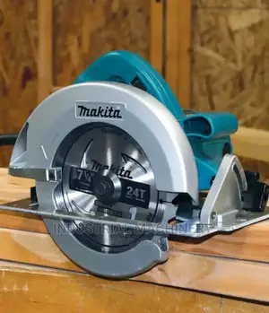 Makita Circular Saw-New