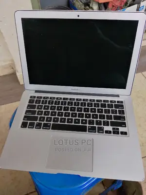 Laptop Apple MacBook 4GB Intel Core I5 SSD 128GB
