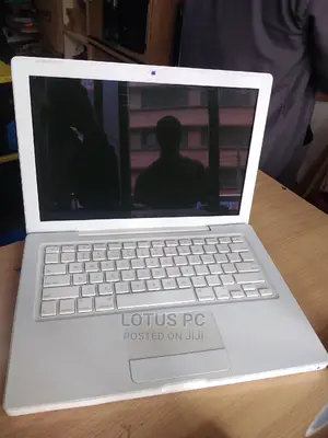 Laptop Apple MacBook 2009 4GB Intel Core 2 Duo HDD 320GB