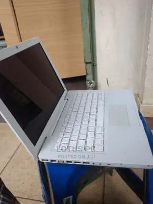Laptop Apple MacBook 2008 4GB Intel Core 2 Duo HDD 320GB