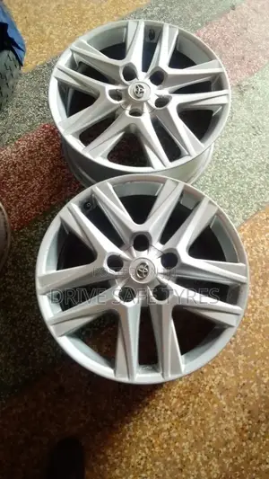 V8 Original Rims 20 Inch Set Silver