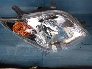 Headlamps for Toyota Ist Old Model