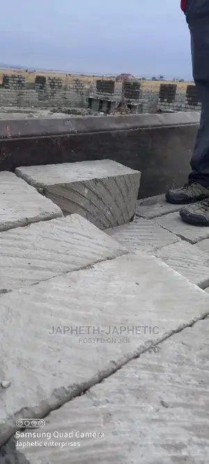 Machine Cut Stones(9*9,6*9 4*9)