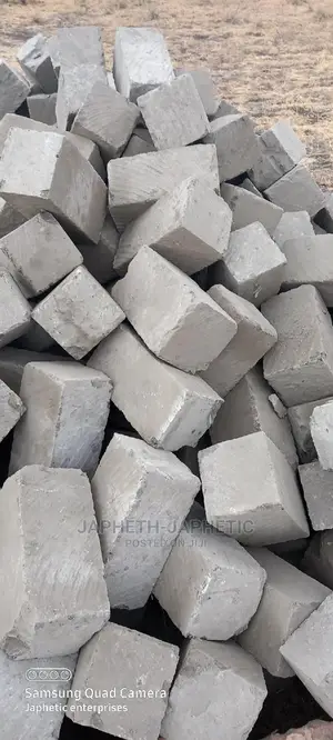 Quality Quality Machine Cut Stones