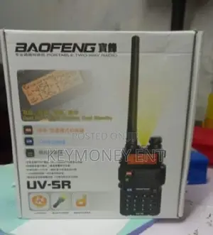 UV 5R 5km Range Baofeng Walkie Talkies With FM Radio