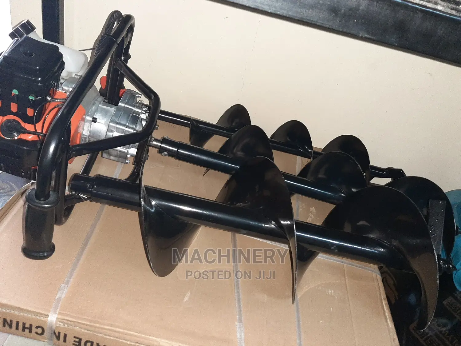 Three Bits Earth Auger/Hole Digger Machine