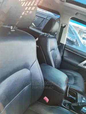 Toyota Land Cruiser 2014