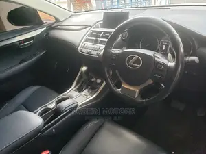 Lexus NX 2016 Off white