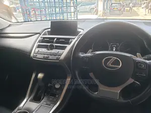 Lexus NX 2016 Off white