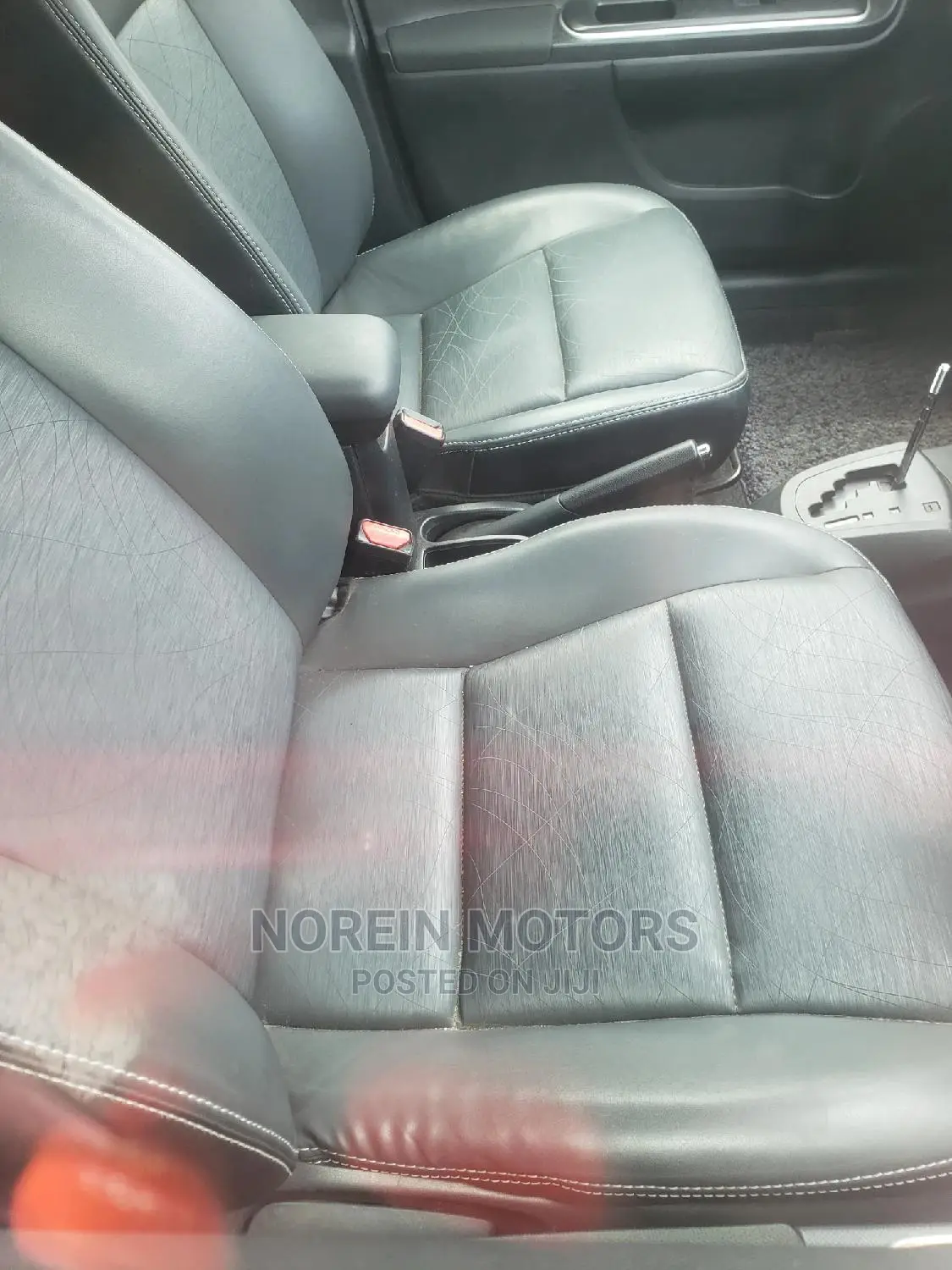 Toyota Aqua 2015 Red
