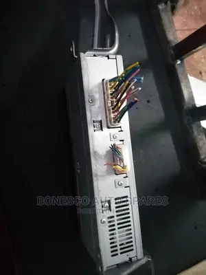 Toyota Crown Radio Booster