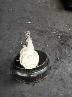 Brake Booster and Master Cylinder Mitsubishi L200