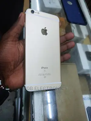 Apple iPhone 6s 64 GB Gold