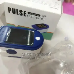 Pulse Oximeter Measures Oxygen Levels
