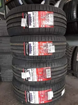 235/50 R18 Armstrong Tyre Made in China Nylon