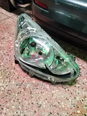 Mitsubishi Mirage Headlight Assembly