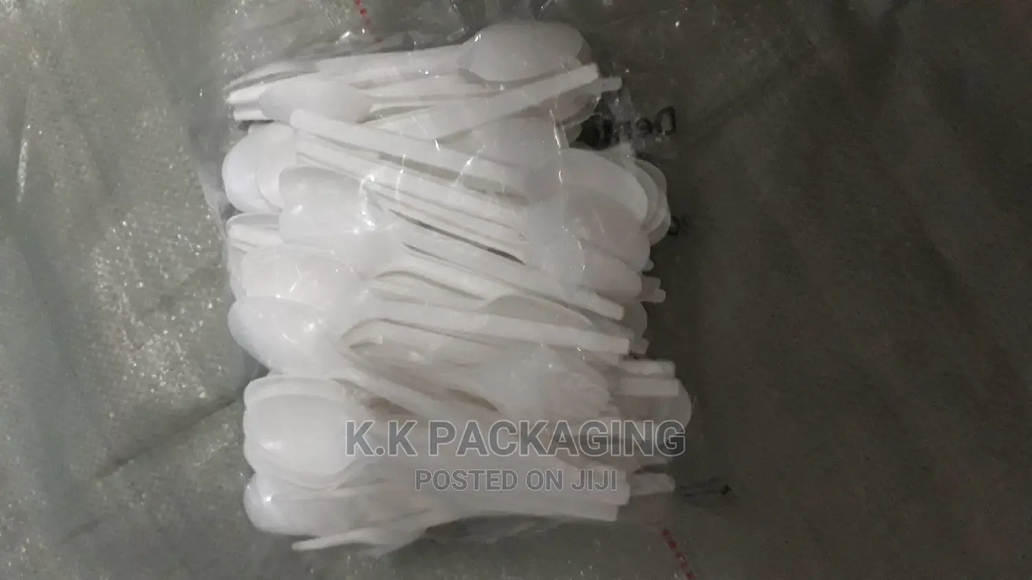 100pcs Spoons