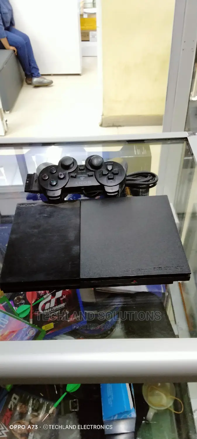 Playstation 2 . ( Ps2)