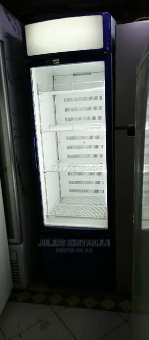 Display 450 Litres