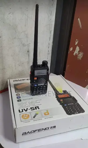 Long Range UV 5R 5km Radius Baofeng Walkie Talkies