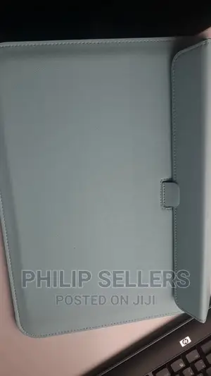 Quality Leather Material Waterproof and Scratch Resistant
