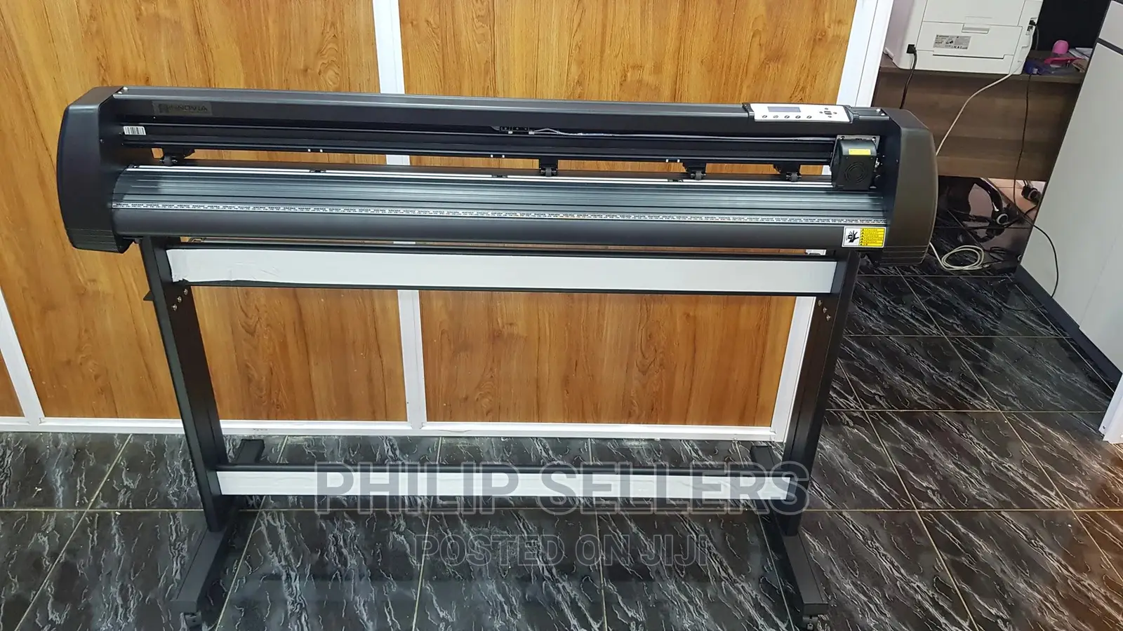 Heavy-Duty Commercial Contour Cutting Vinyl Plotters