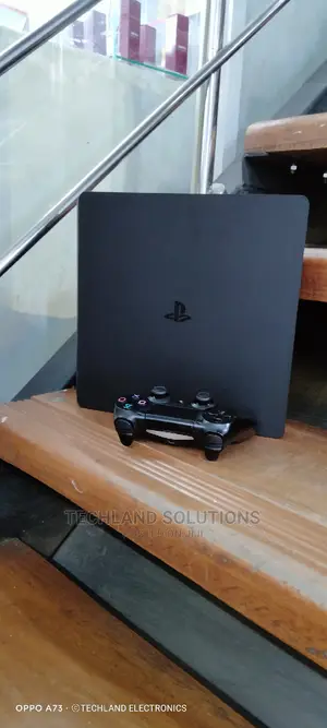 Preowned Ps4 ,.