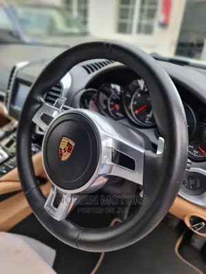 Porsche Cayenne 2015 White