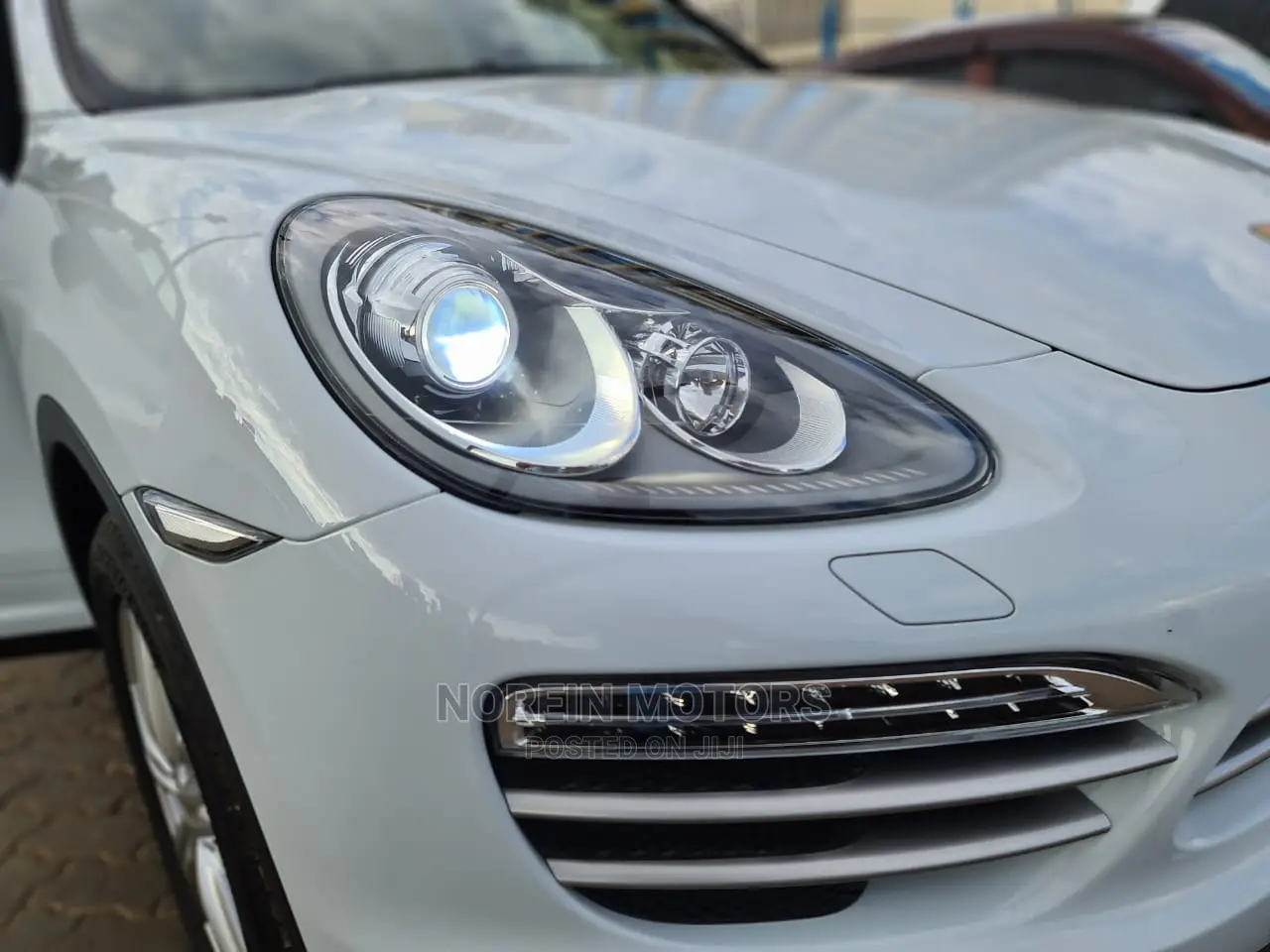 Porsche Cayenne 2015 White