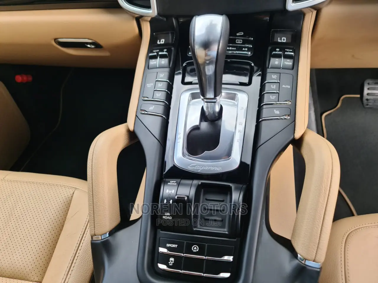Porsche Cayenne 2015 White