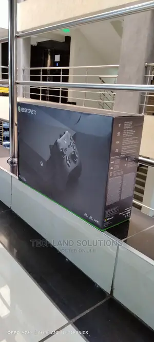 Xbox One X 