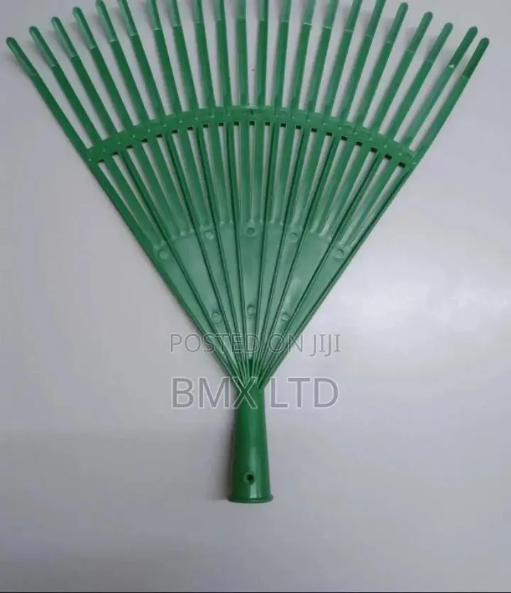 Plastic Leaf Rakes