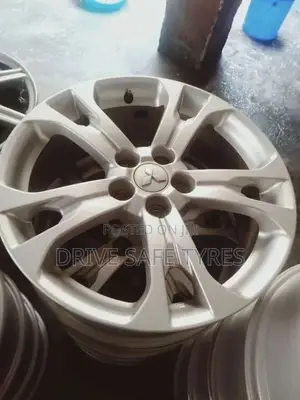 Mitsubishi Outlander Original Rims 18 Inch Set Silver