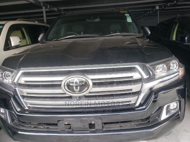 Toyota Land Cruiser 2016 Black