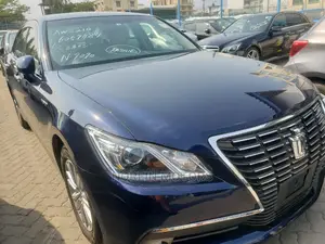 Toyota Crown 2014 Blue