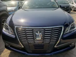 Toyota Crown 2014 Blue