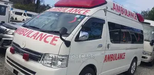 Toyota HiAce 2015 White