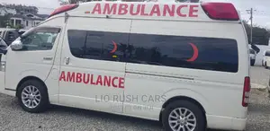 Toyota HiAce 2018 White
