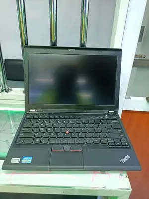 Laptop Lenovo ThinkPad X230 4GB Intel Core I7 HDD 500GB