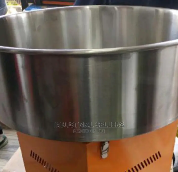 Operational Candy Floss Machine
