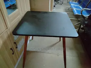 Eames Table.