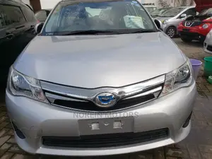Toyota Axio 2015 Gold