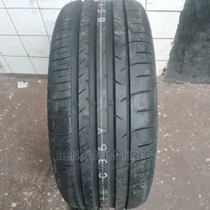 Dunlop Tires Sizes 255/50r19 107Y Made in Japan.