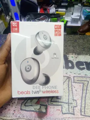 Beats Tws5 Wireless Earbuds.