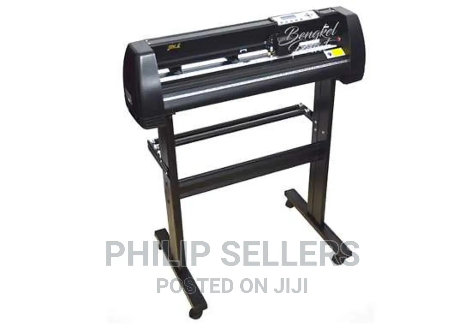 Digital Control Panel Allows Adjustment of Cutting Force And