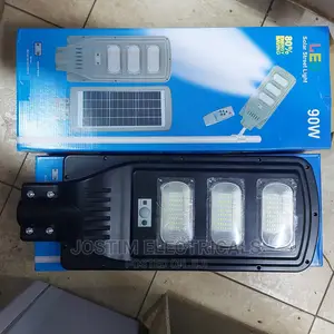 90w Solar Street Light